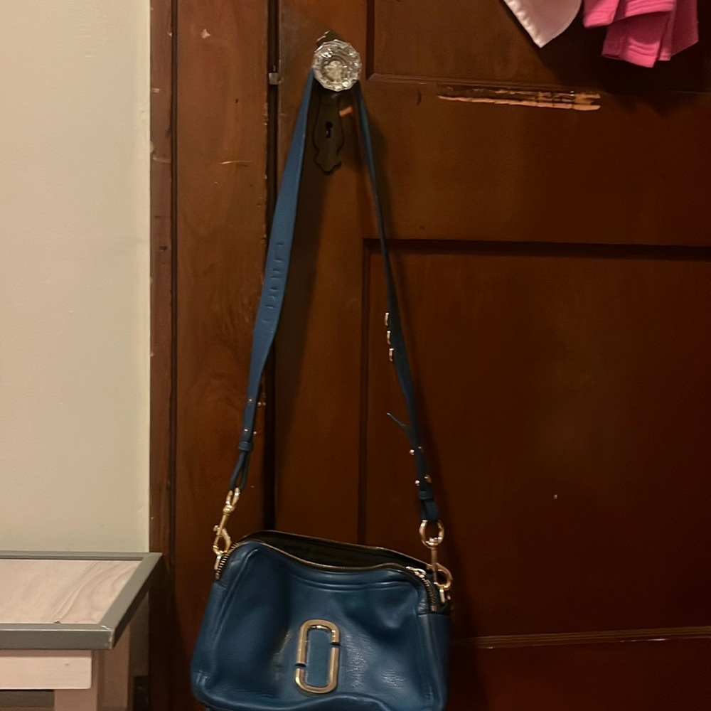 Marc Jacob’s women cross body purse